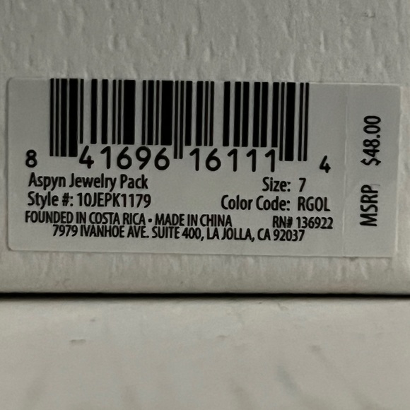 Puravida “Aspen” jewelry set! Rose gold! Size 7! Bracelets, rings & more! - Picture 2 of 3